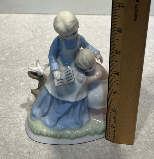 Figurine