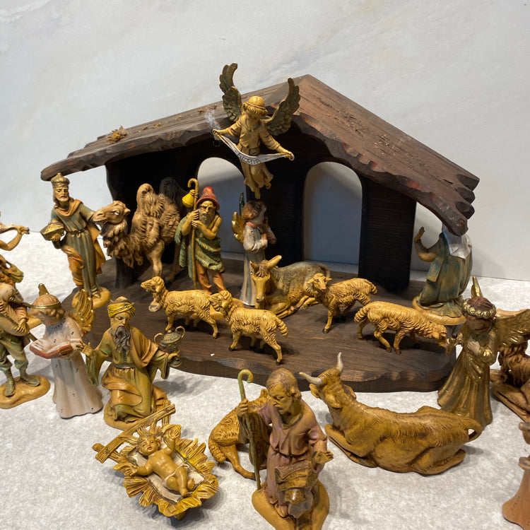Italy Nativity Set
