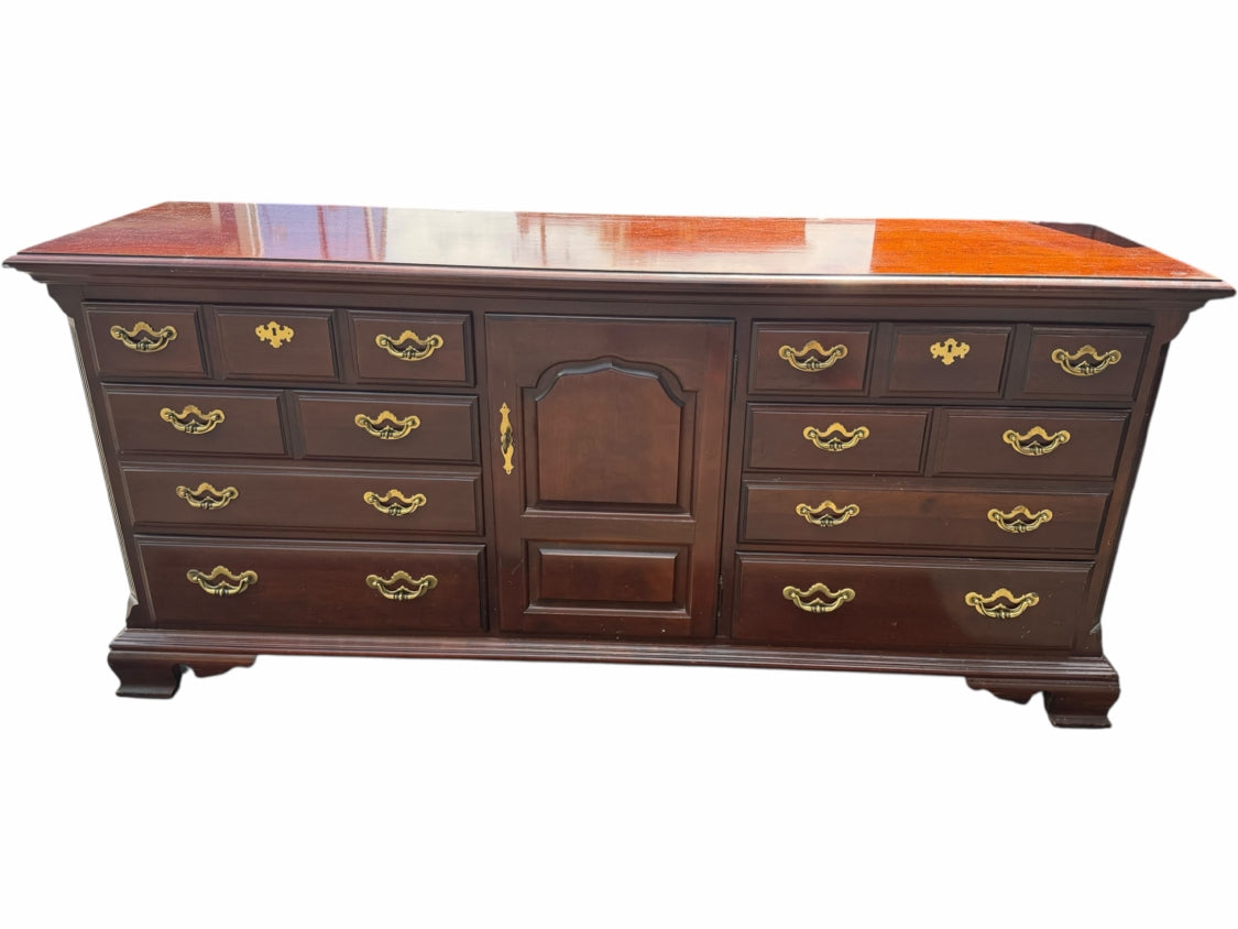 Long Thomasville Dresser