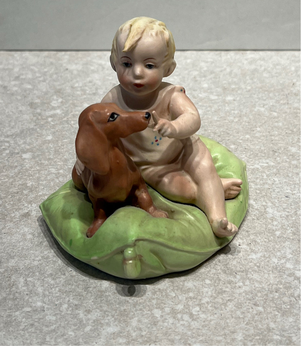 Figurine