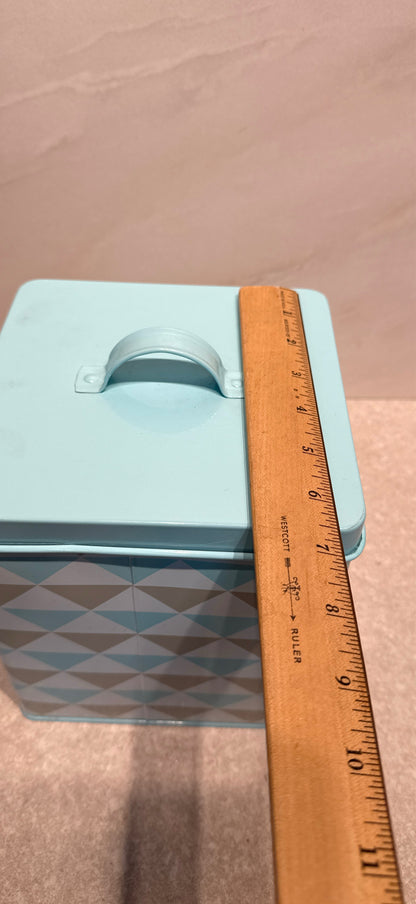 Covered Tin