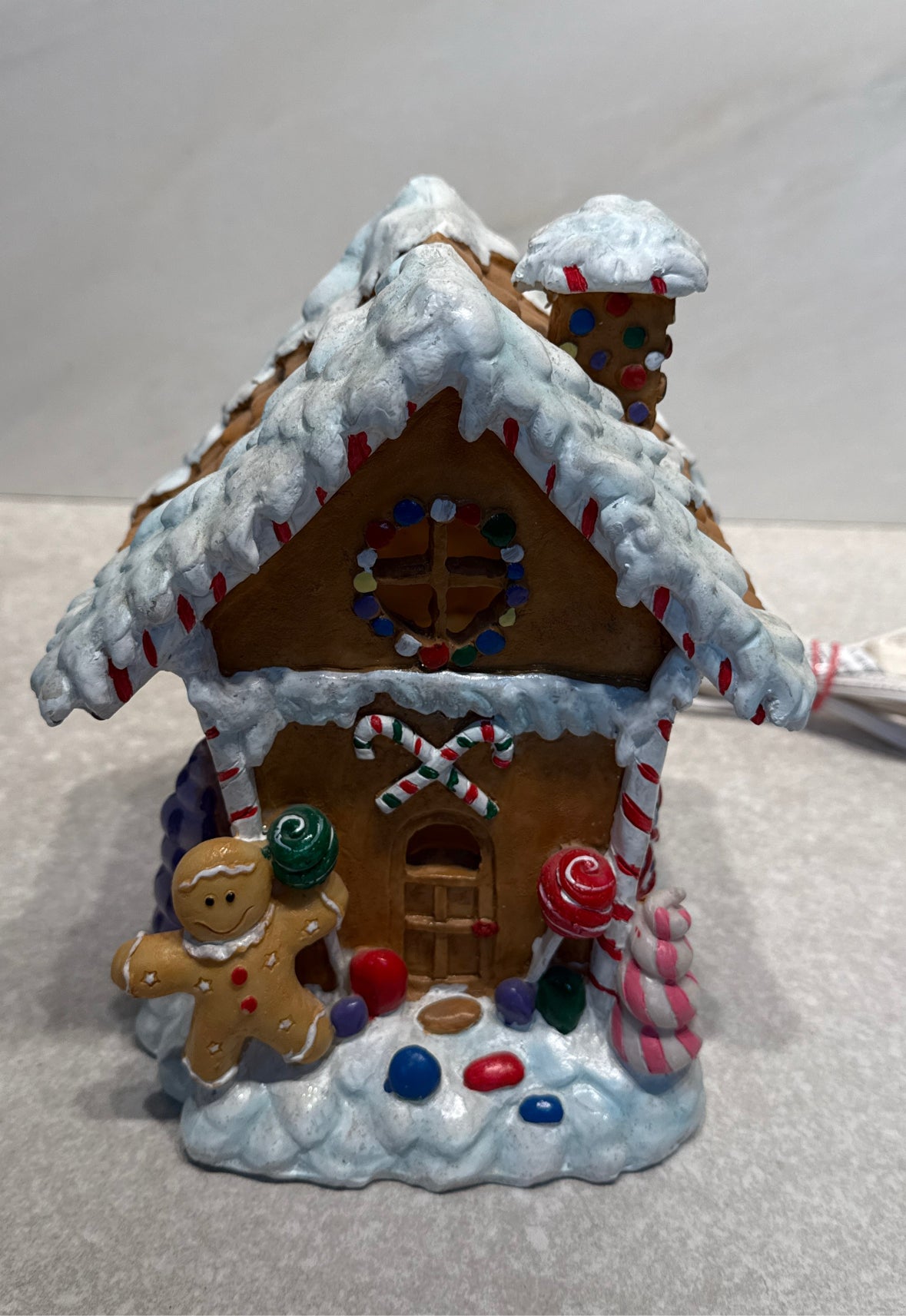 Lighted Gingerbread House
