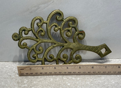 Trivet
