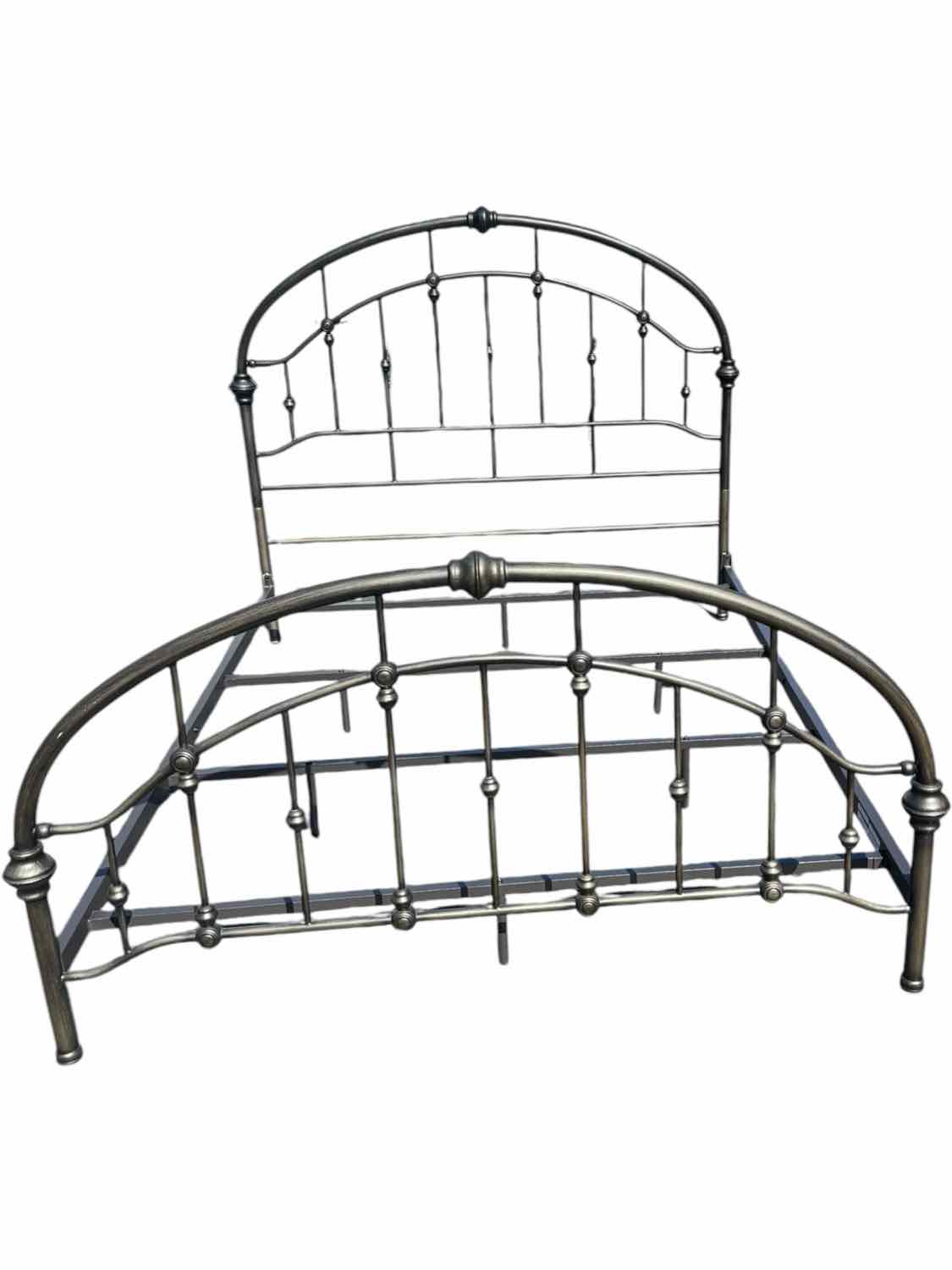 Queen Heaboard, Footboard, Metal Frame