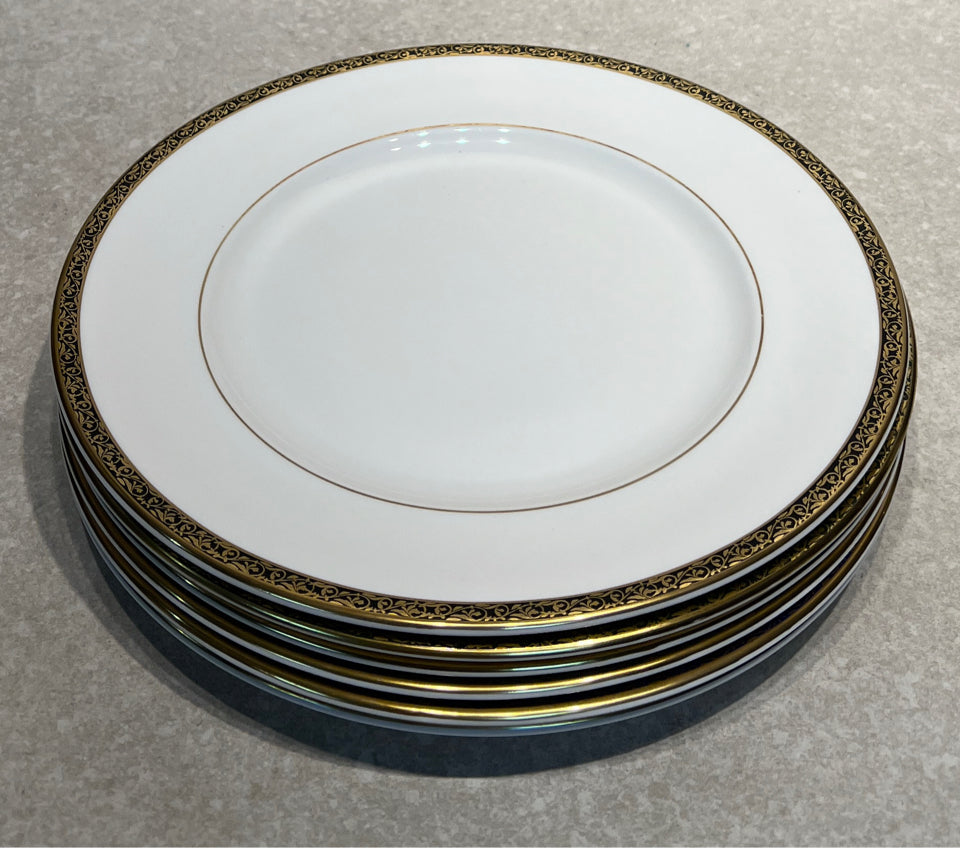 Set of 6 Royal Grafton Plates