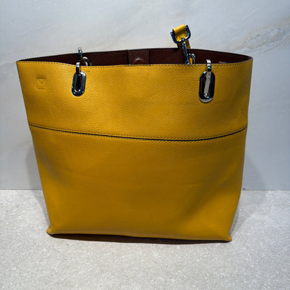 Calvin Klein Handbag (2 Pieces)
