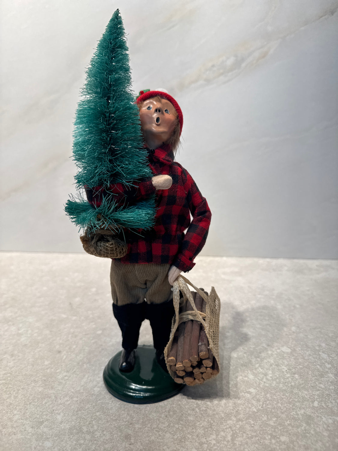 Byers Choice Caroler