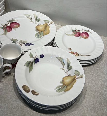 Mikasa Maxima Dinnerware Set