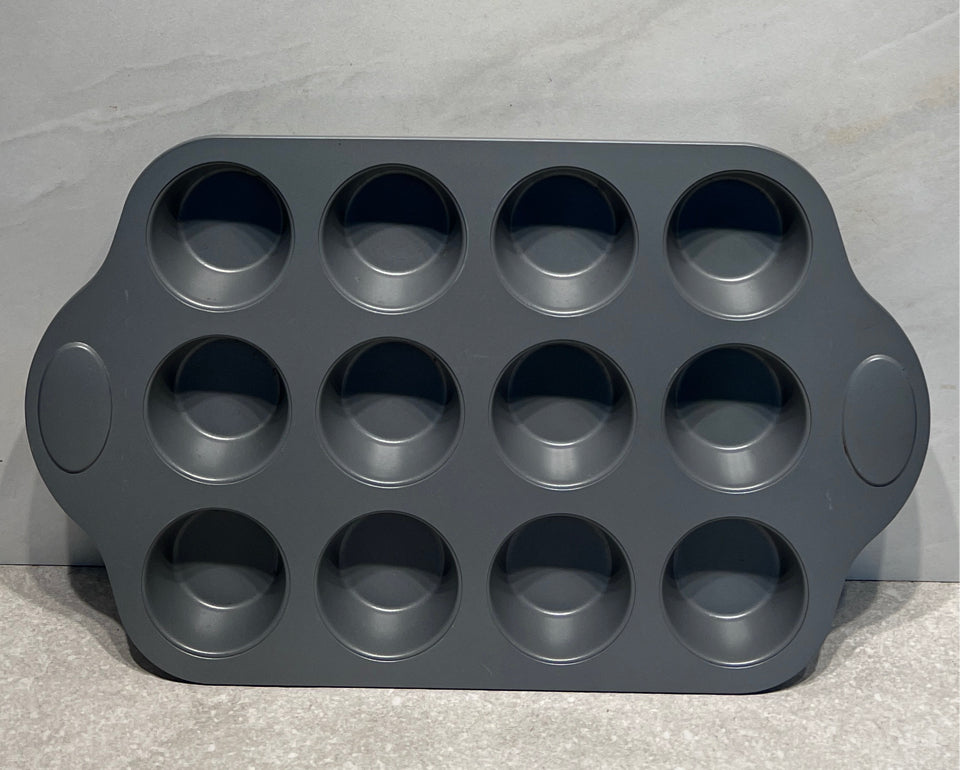 Muffin Pan