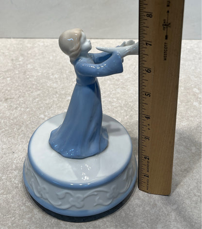 Musical Figurine