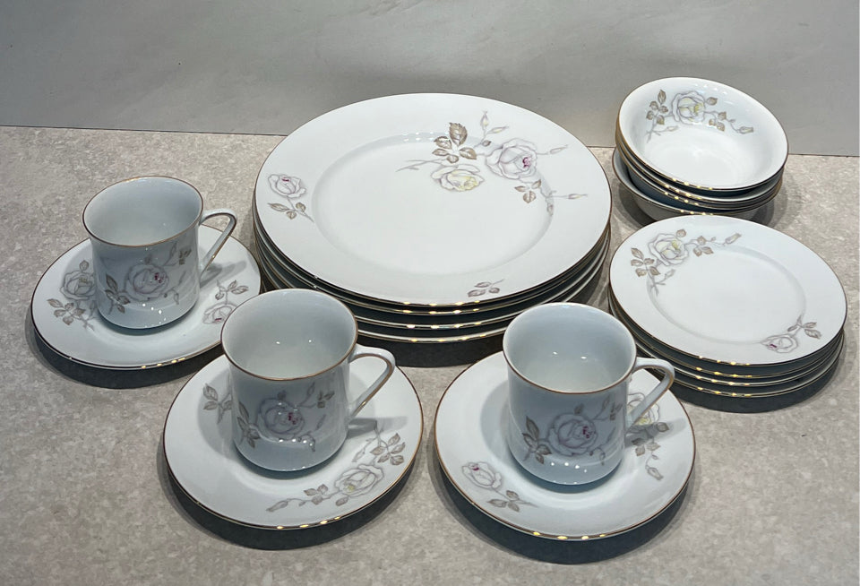 Bavaria Dinnerware Set