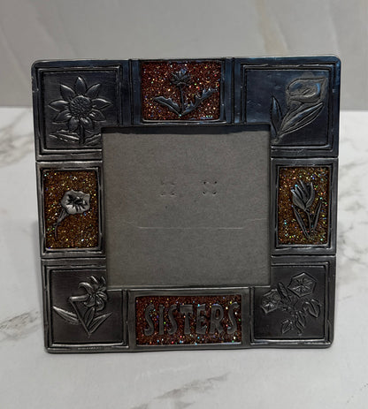 Sisters Frame