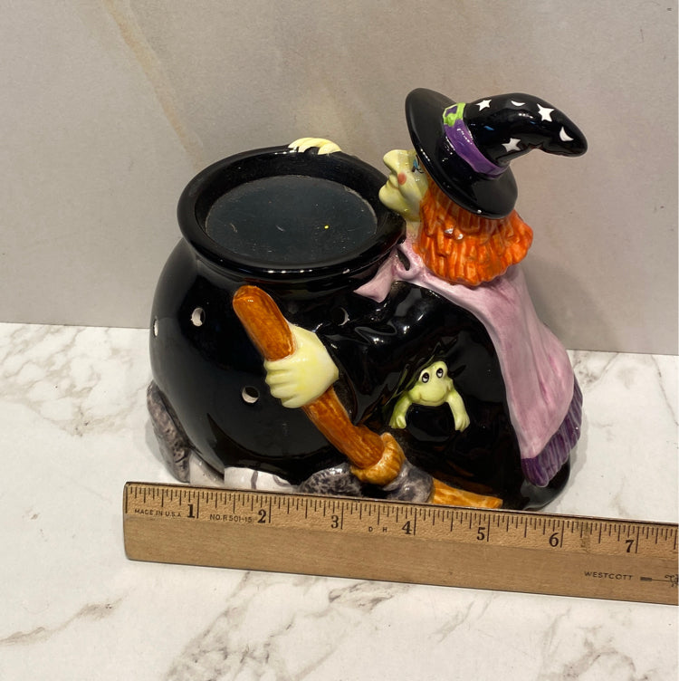 Witch Yankee Candle