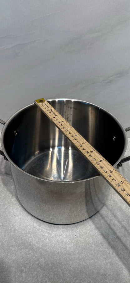 Cuisinart Covered Pot - 8 Quarts