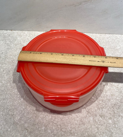 Lock & Lock Covered  Bowl