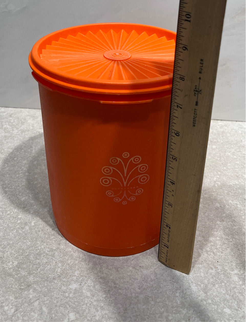 Covered Tupperware Set of 3