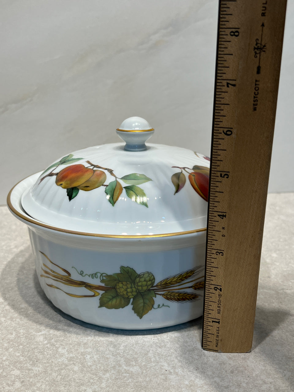 Evesham Covered Bowl