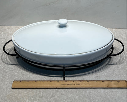 Covered Casserole With Stand