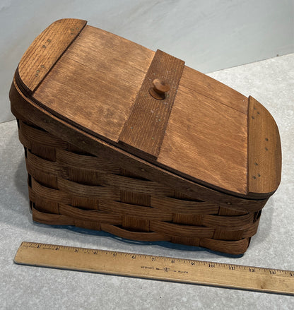 Covered Peterboro Basket
