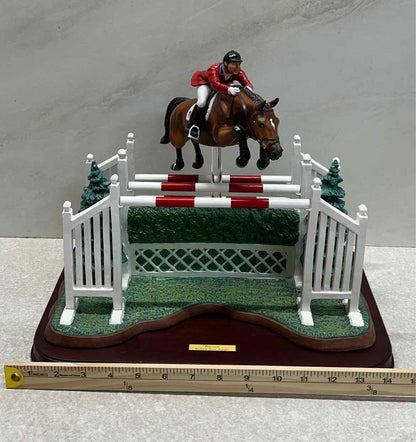 Precision Porcelain  Breyer - Show Jumping