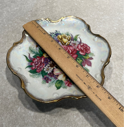 Pedestal Dish