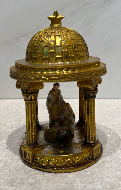 Figurine