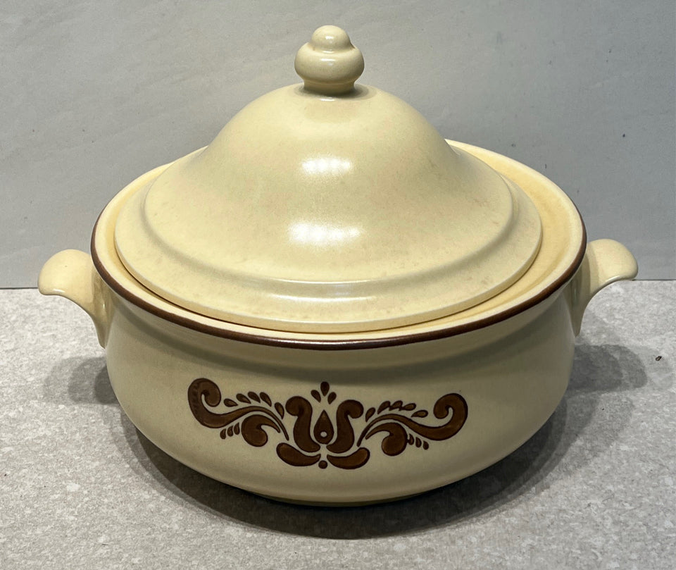 Pfaltzgraff Covered Bowl