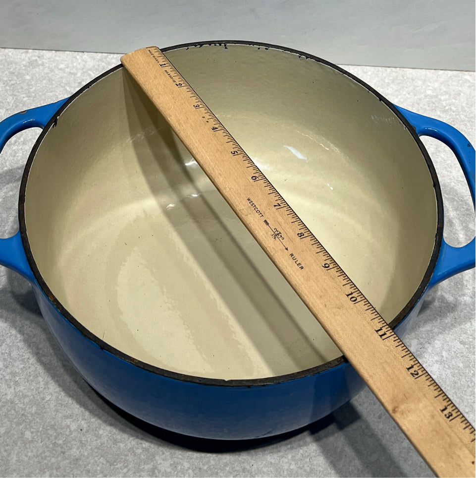 Lodge Covered Pot