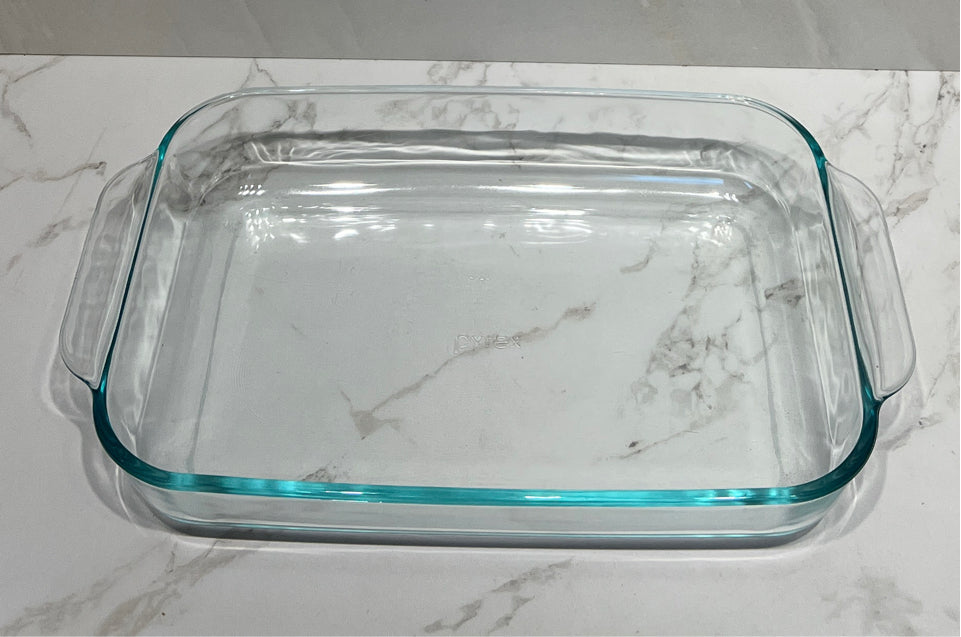 Pyrex Casserole Dish