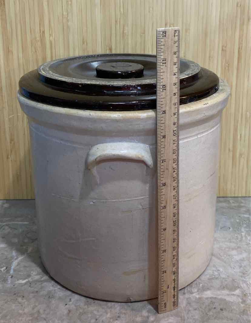 Antique #2 8-Point Star Crock