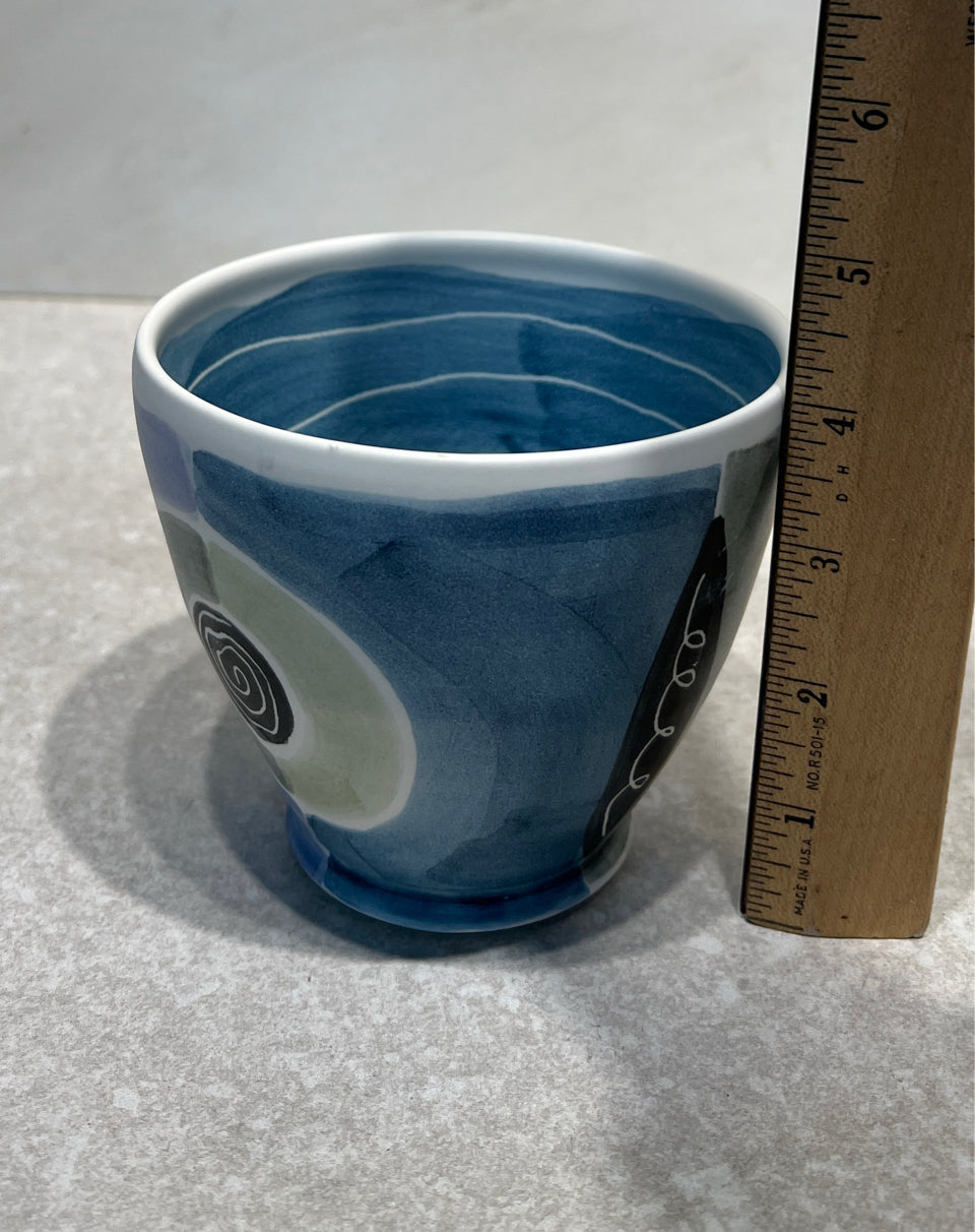 Hamdpainted Vase