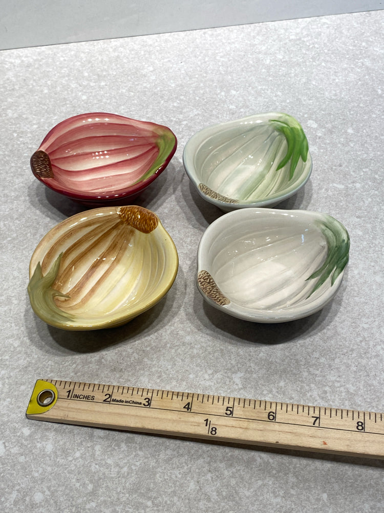 Set of 4 Williams Sonoma Bowls