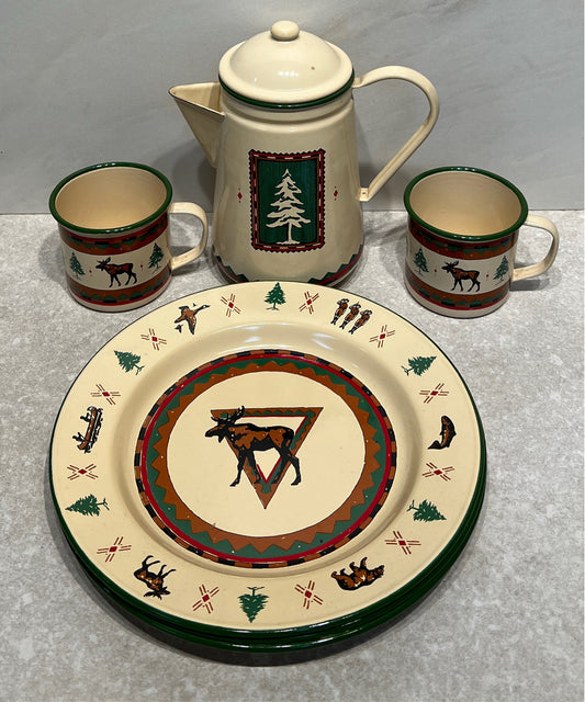 Lodge Tin Set