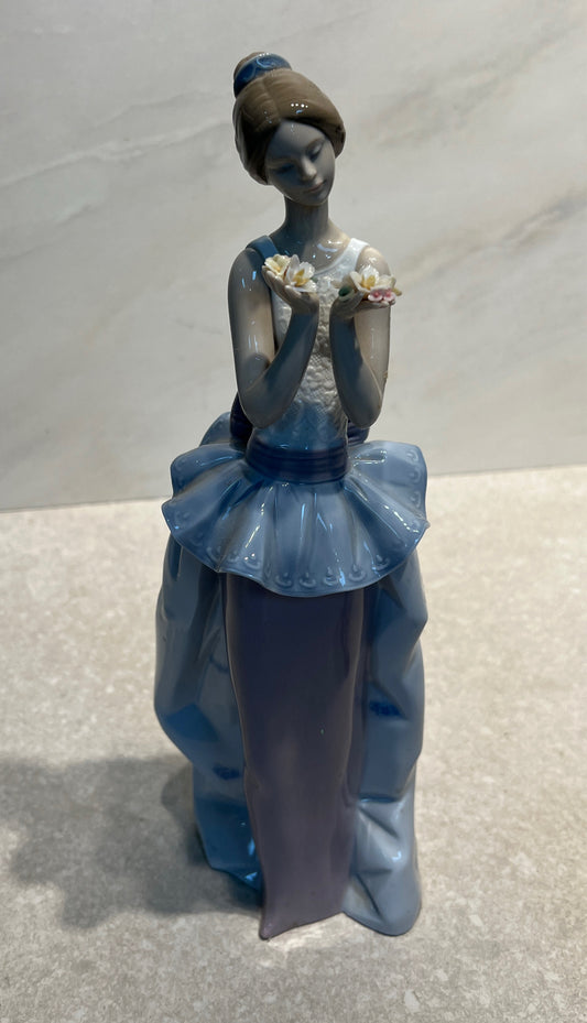 Lladro 6592 "An Expression of Love"