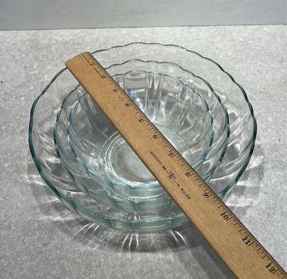 Set of 3 Glass Bowls
