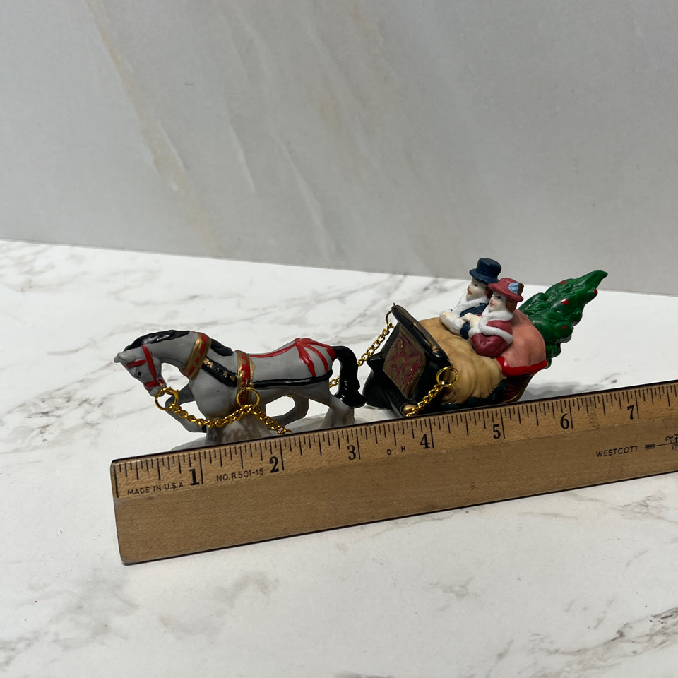Figurines