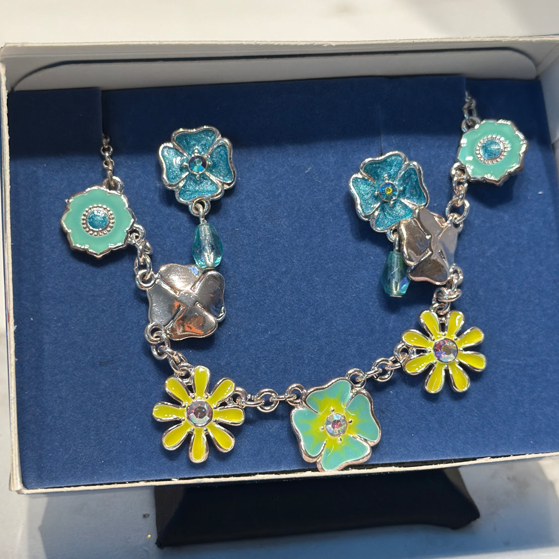 Necklace & Earrings