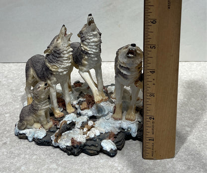 Wolves Figurine