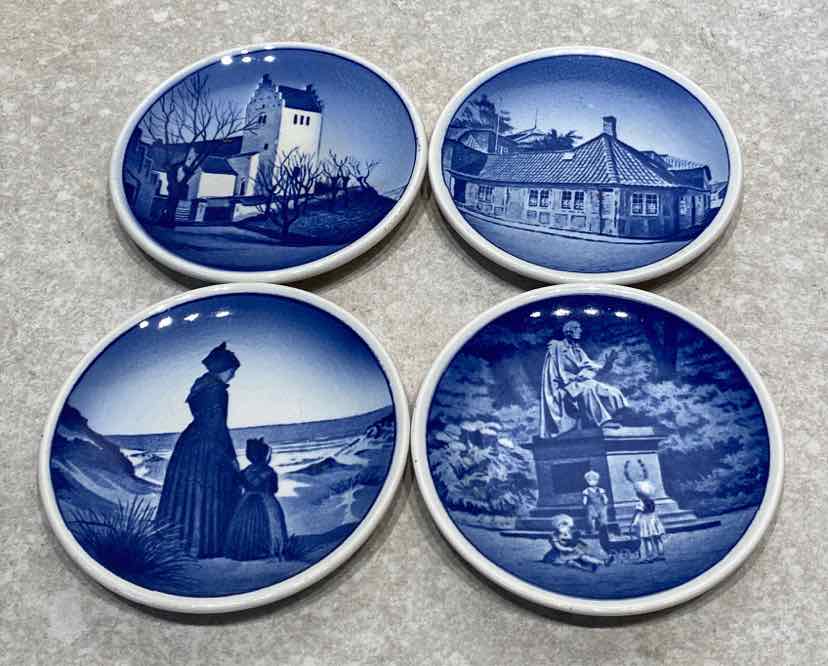 Set of 4 Denamrk Plates