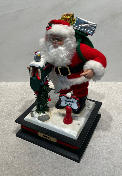 Vintage Musical Santa