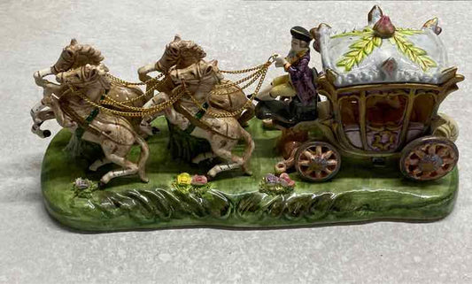 Capodimonte Cinderella Carriage