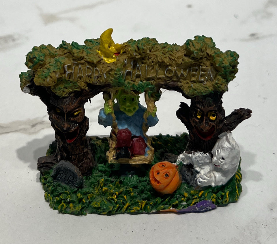 Halloween Figurine