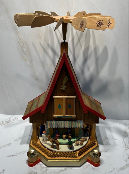Pyramid Advent