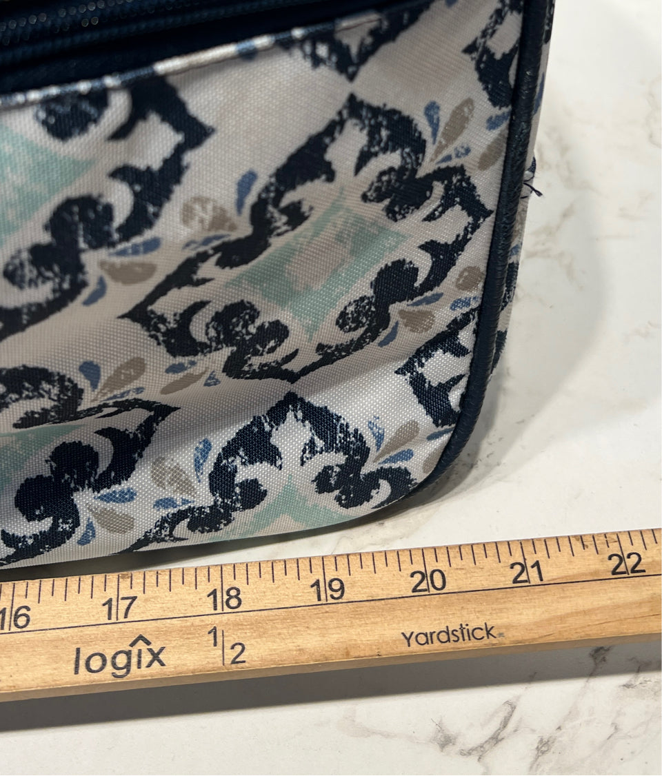Thirty-One Duffel Bag on Wheels