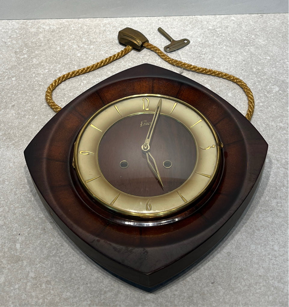 Emes Clock Unknown Condition