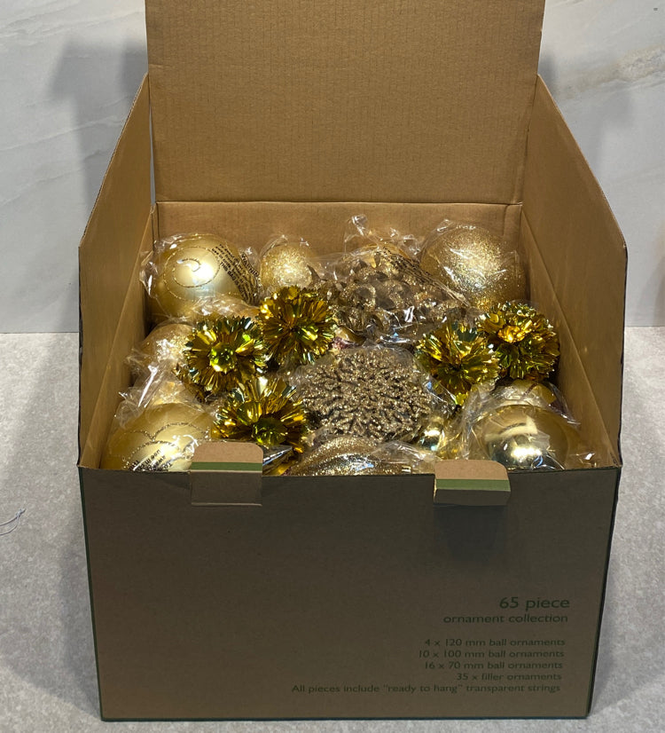 Chirstmas Ornaments In Box