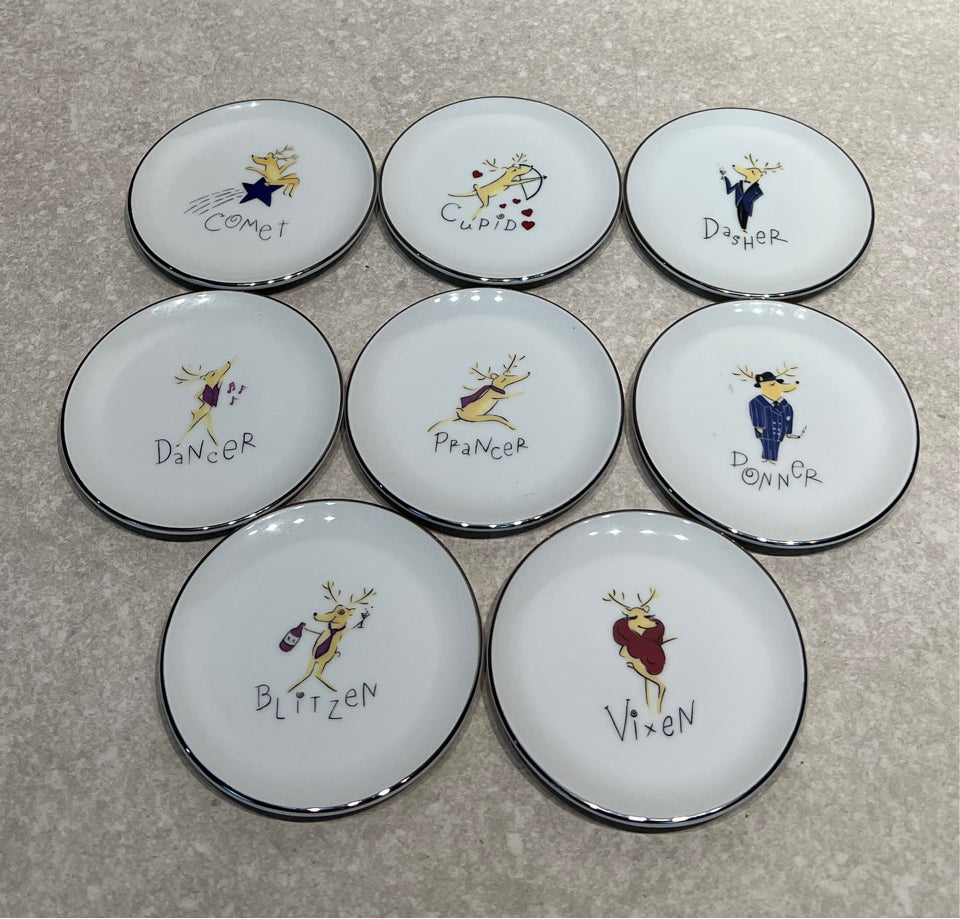 Set of 8 Pottery Barn Plates