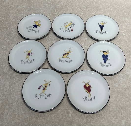 Set of 8 Pottery Barn Plates