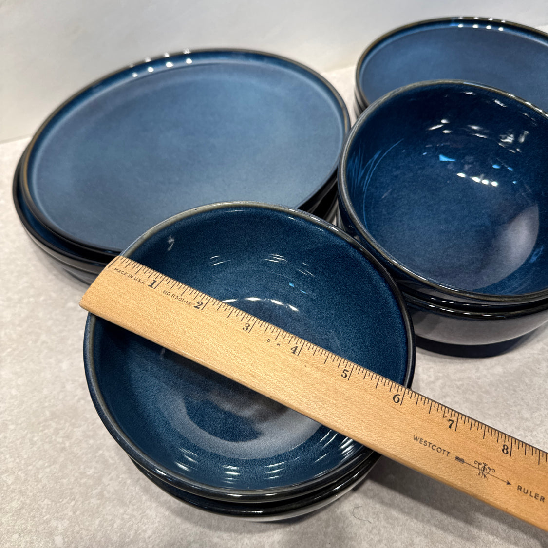 Set of 12 Vicray Dishes