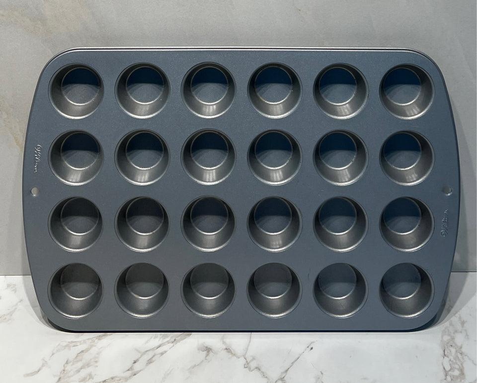 Wilton Baking Pan